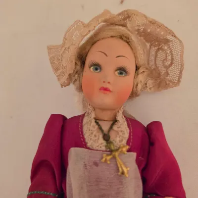 Collection of International Dolls (B3-JS)