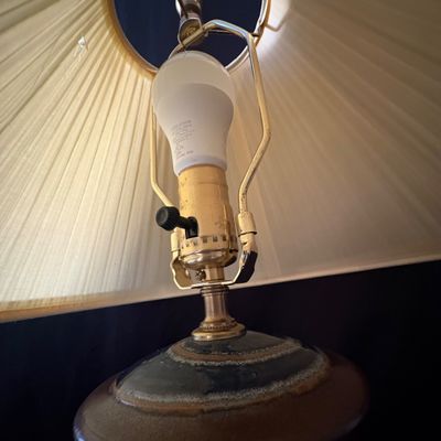 Artisan-Crafted Ceramic Lamp (DR-SF)