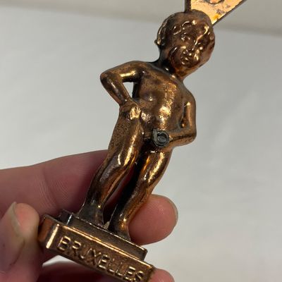 "En Vino Veritas" & Other Vintage Corkscrews & Bottle Openers (DR-KA)