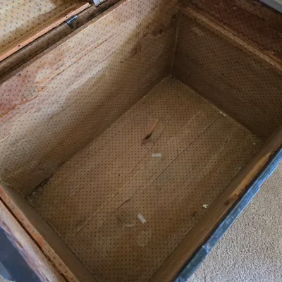 Vintage Iron Bound Wood Steamer Trunk (B2-JS)