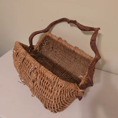 Collection of Wicker & Woven Style Baskets (B3-JS)