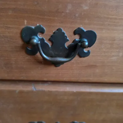 Four Drawer Wooden Dresser (B2-JS)