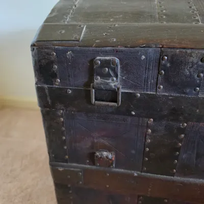 Vintage Iron Bound Wood Steamer Trunk (B2-JS)