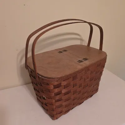 Collection of Wicker & Woven Style Baskets (B3-JS)