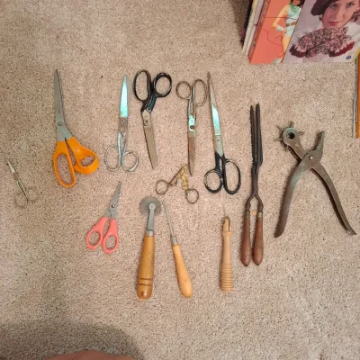 Knitting, Painting and More! (B3-KD)