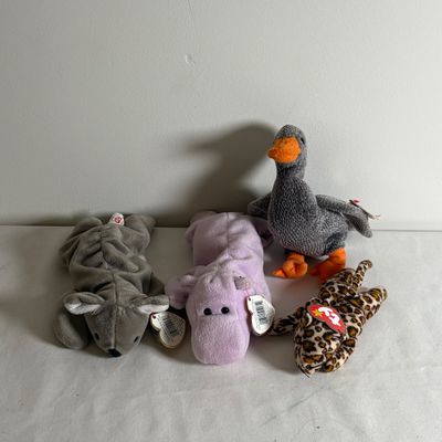 Collection of TY Beanie Babies & More (B2-SF)
