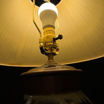 Artisan-Crafted Ceramic Lamp (DR-SF)