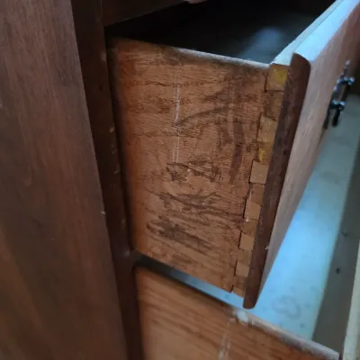 Four Drawer Wooden Dresser (B2-JS)