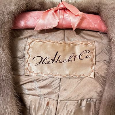Genuine Silver Fox Fur Collar & Blue Mink Fur Capelet (B3-KA)
