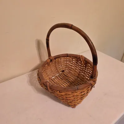 Collection of Wicker & Woven Style Baskets (B3-JS)