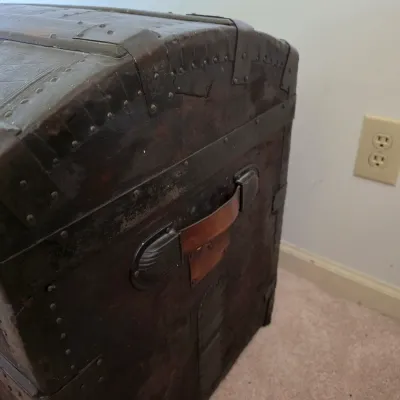 Vintage Iron Bound Wood Steamer Trunk (B2-JS)