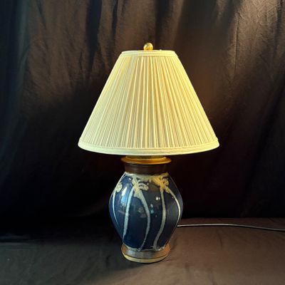 Artisan-Crafted Ceramic Lamp (DR-SF)