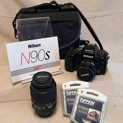Nikon N90S