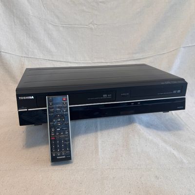 Toshiba DVD Video Cssette Recorder DVR620
