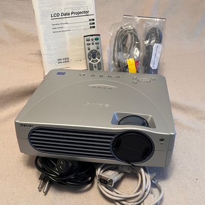 Sony Projector VPL-CX10