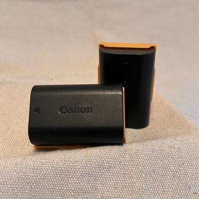 Pack of 2 Canon Batteries