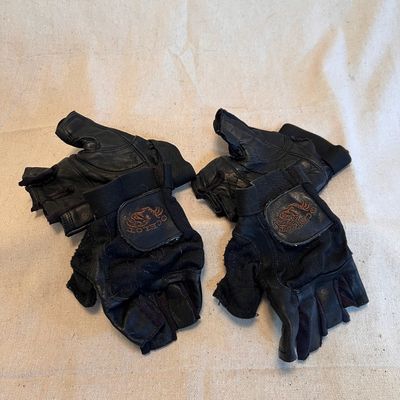Vintage Ocelot Fingerless Lifting Gloves