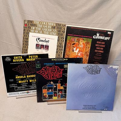 Sale Photo Thumbnail #213: various artists and condition