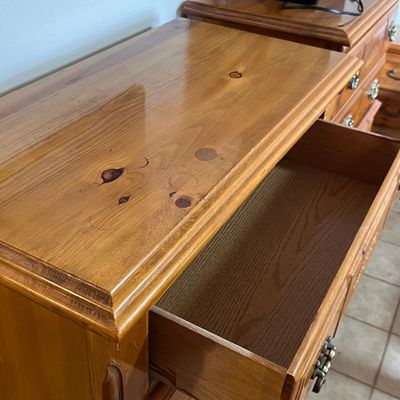 Dresser