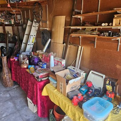 Estate sale photo