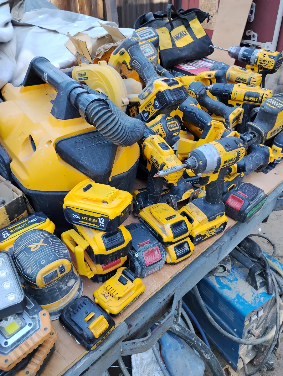 Estate Sale: π₯ββββΆ Massive Tool Liquidation ββββπ₯ 45 Years of Accumulation