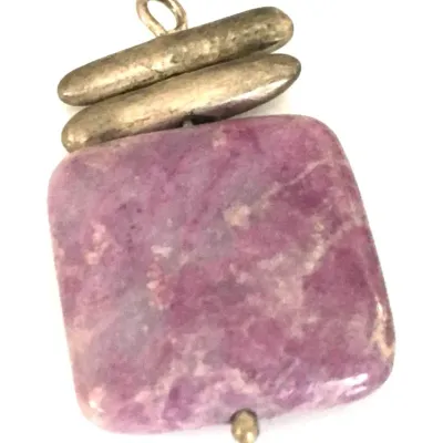 Sale Photo Thumbnail #378: Vintage Necklace Pendant Tested 925 STERLING SILVER Lepidolite Stone on 16" chain
Pendant 1"h / .75" w
chain is sterling marked 16"l