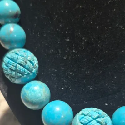 Sale Photo Thumbnail #233: Turquoise Dyed Howlite bead 18" Necklace & Earring Set