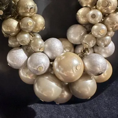 Sale Photo Thumbnail #368: Lia Sophia Necklace Gold Tone Bulky Chunky Fake Pearls Beads
overall length 10" choker
lobster clasp closure....all fabby