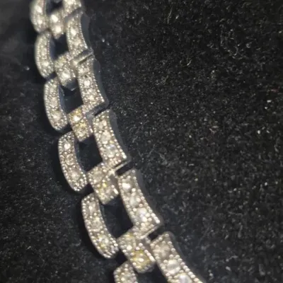 Sale Photo Thumbnail #30: 1960s Rhinestone Necklace [Avon] & Rhinestone scissor Bracelet [Hong Kong] @ 98gr
960s Rhinestone Necklace [Avon] & Rhinestone scissor Bracelet [Hong Kong] @ 98gr

> Necklace marked Avon on clasp......hollow square chain links studded with Rhinestones

> 