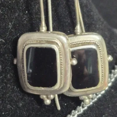 Sale Photo Thumbnail #83: Vintage Modernist Israeli Sterling Silver 925 Pendant & Onyx 925 Earrings coord.

Chain is sterling ....... 15” long.

Vintage Modernist Israeli Sterling Silver 925 pen