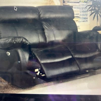 Wayfair loveseat like new purchased 3/25