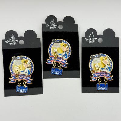 LOT 112P: LE3500 Disney’s MGM Studios 4th of July, 2001 Goofy Dangler WDW Trading Pins (3)