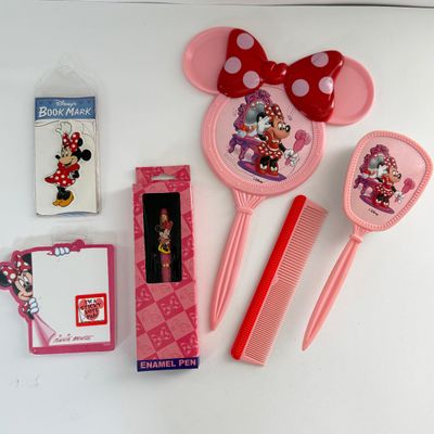 LOT 95A: Vintage Minnie Mouse Play Vanity Set, Minnie Mouse Bookmark, Sticky Notepad & NIP Pen