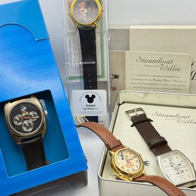 LOT 212J: Mickey Watch & Collection of NIP Disney Watches
