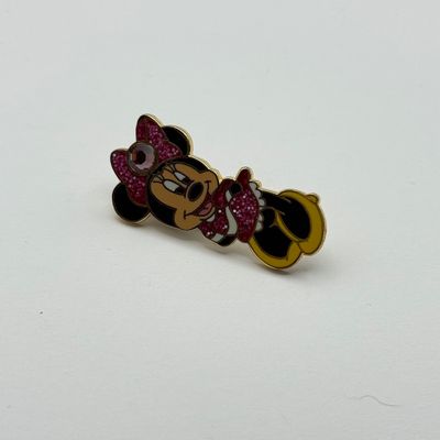 LOT 117P: WDW Trading Pins: Donald & Family, Goofy, June Birthstone Minnie, Pluto