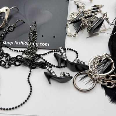 LOT 165J: NWT Pierced Earrings & More