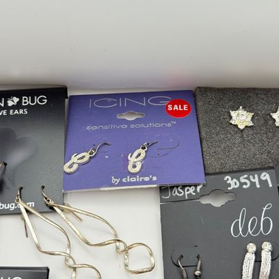 LOT 165J: NWT Pierced Earrings & More