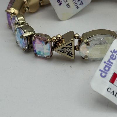 LOT 174J: Large Lot of NWT Claire's Jewelry