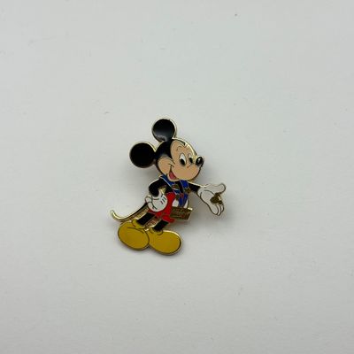 LOT 118P: Disney Mickey Pins incl WDW Trading Pins: 2002 Musical Conductor, Name w Danglers, 2002 Ears to You Dangler, Pin Trading,...