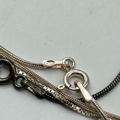 LOT 148F: Five (5) Vintage 925 Sterling Silver Circle Pendant Necklaces (40.4gtw)