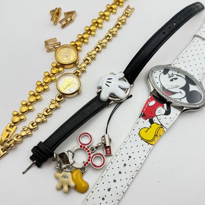 LOT 211J: Goldtone Mickey & Minnie Watches, Large Disney Parks Mickey Watch & More
