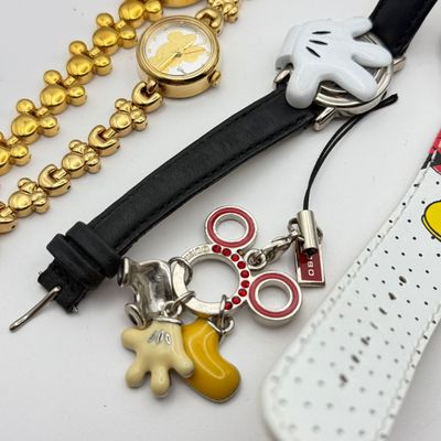LOT 211J: Goldtone Mickey & Minnie Watches, Large Disney Parks Mickey Watch & More