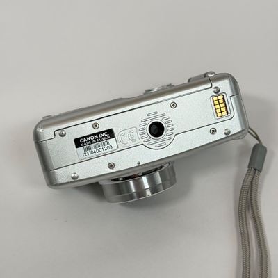 LOT 68A: Canon Sure Shot Z180u & Sony Cyber Shot DSC-T1 w/ Charging Dock