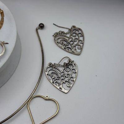 LOT 158J: Vintage Wire Cheryl Cuff, Wire Frame Necklace, Pierced Earrings & More