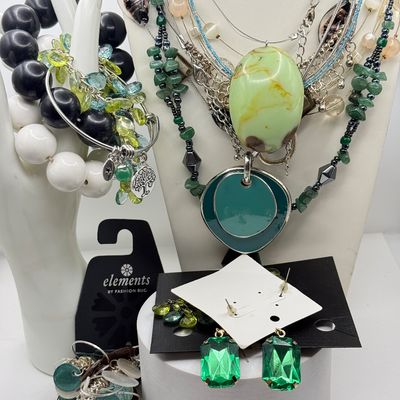 LOT 173J: Green & Teal Necklaces, Earrings & More