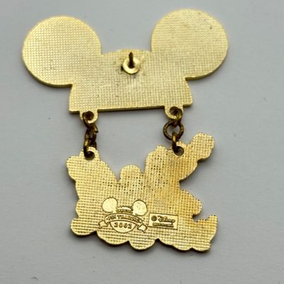LOT 118P: Disney Mickey Pins incl WDW Trading Pins: 2002 Musical Conductor, Name w Danglers, 2002 Ears to You Dangler, Pin Trading,...