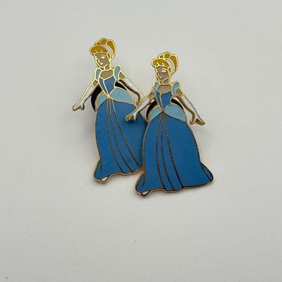 LOT 105P: Disney Princess Pins: WDW Trading Pins & Vintage Pins