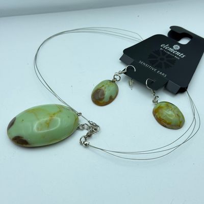 LOT 173J: Green & Teal Necklaces, Earrings & More