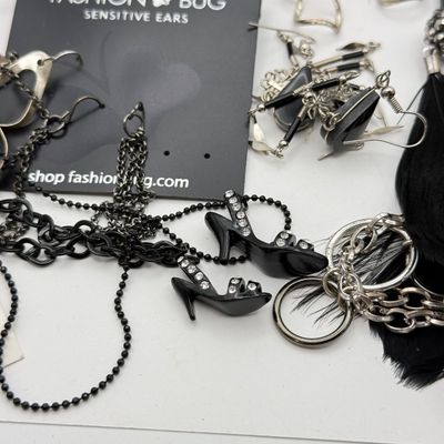 LOT 165J: NWT Pierced Earrings & More