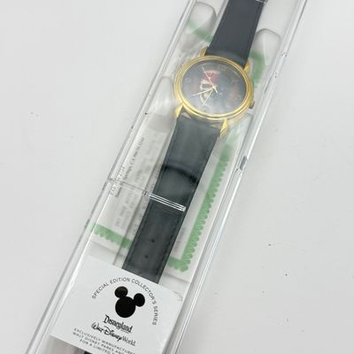 LOT 212J: Mickey Watch & Collection of NIP Disney Watches